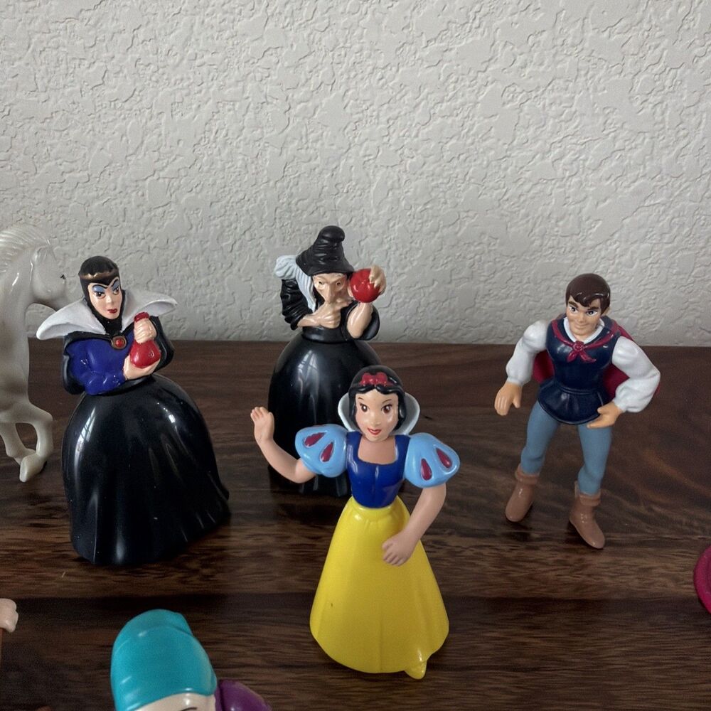 McDonald’s Happy Meal Toys Snow White and the Seven Dwarfs Complete Set of 10 - Picture 4 of 4